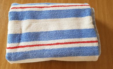 Handtuch blau-weiß-rot